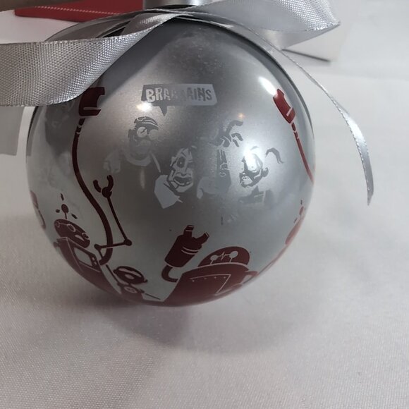 ThinkGeek 2010 Ornament Zombies Robots 3" Christmas Ribbon Box Brains Gift - Picture 2 of 16